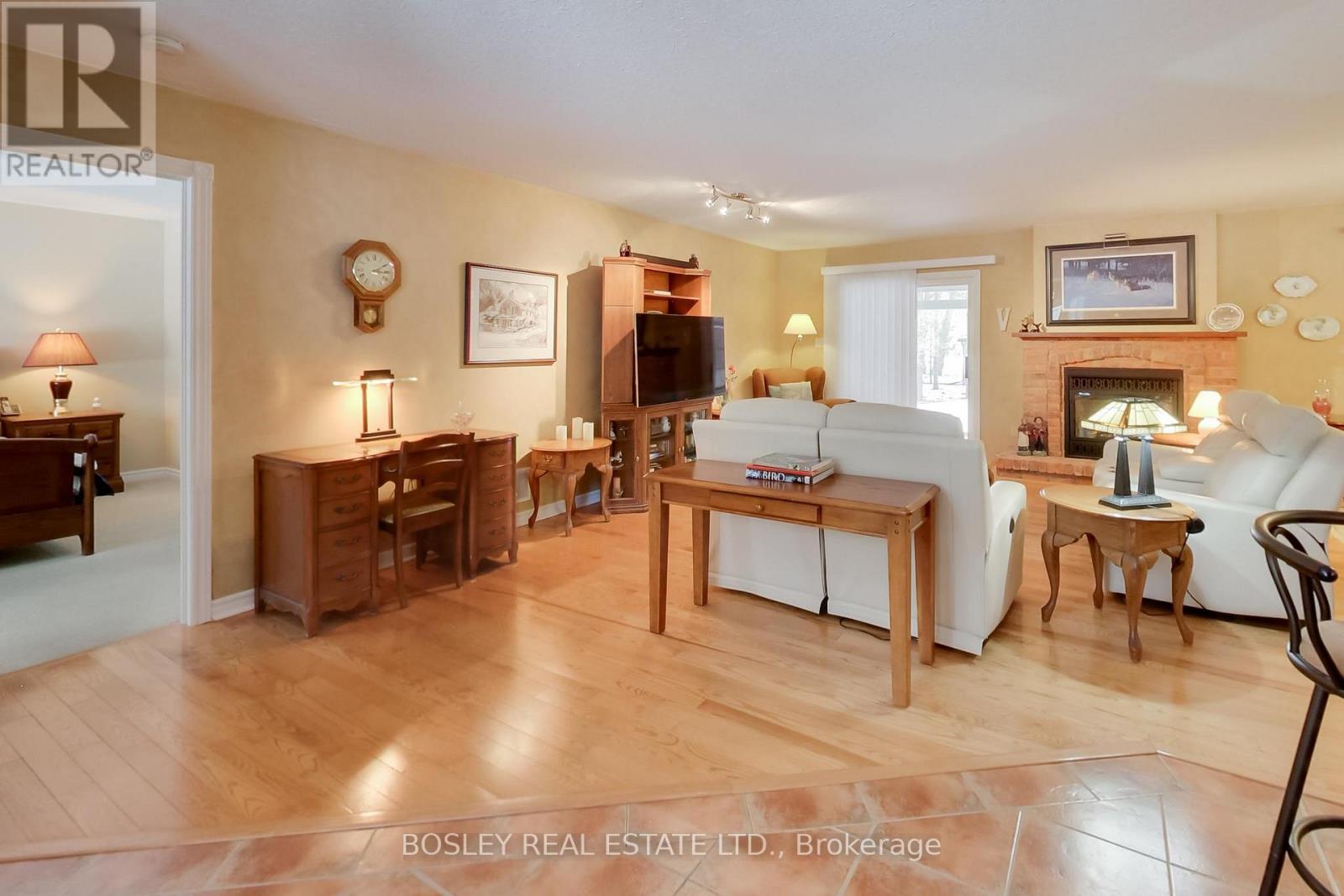 39 Martyn Drive, Wasaga Beach, Ontario  L9Z 1N6 - Photo 37 - S12970570