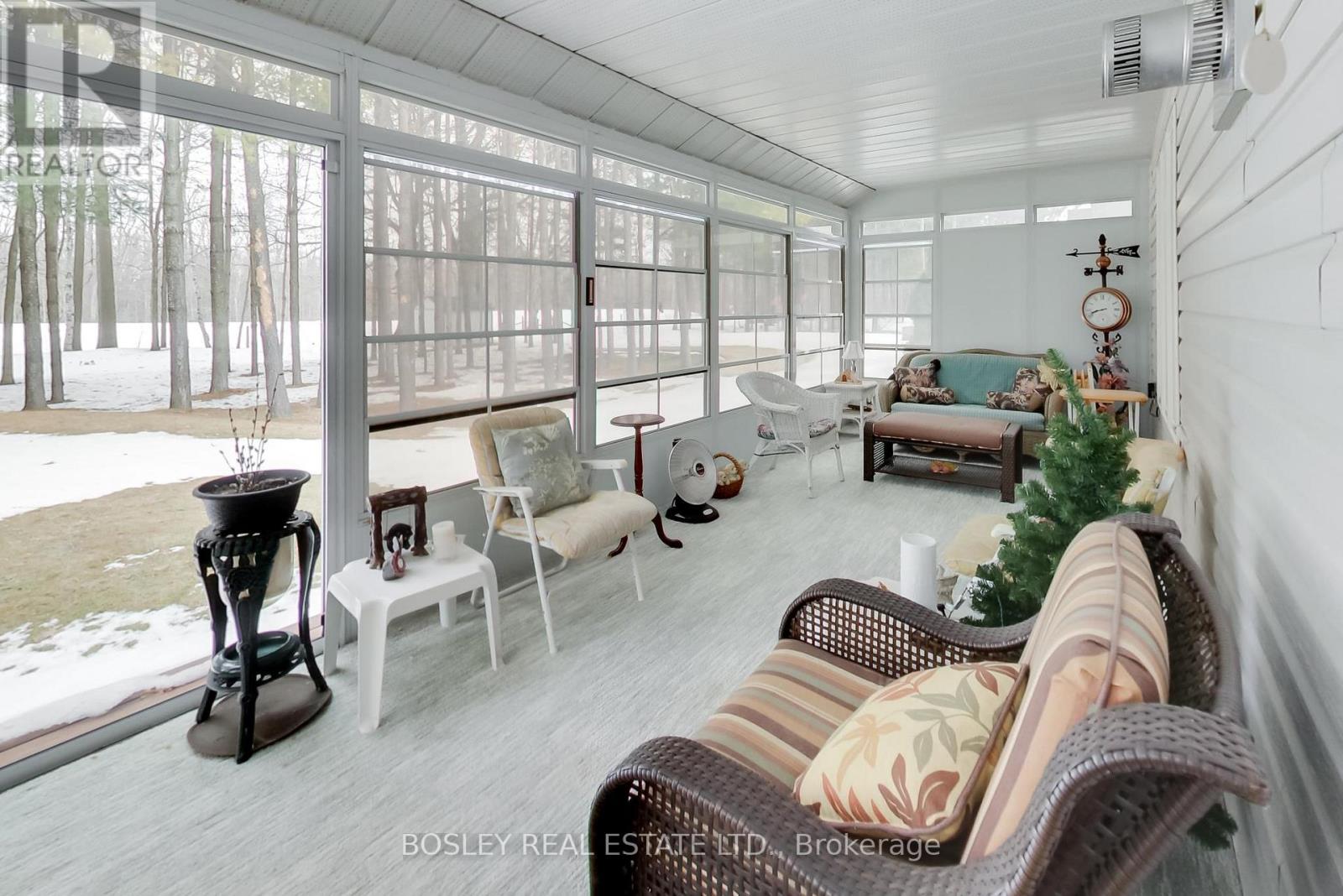 39 Martyn Drive, Wasaga Beach, Ontario  L9Z 1N6 - Photo 38 - S12970570