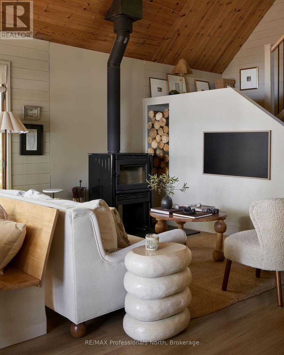 1036 Barbara Road, Dysart Et Al, Ontario  K0L 1M1 - Photo 4 - X12923536