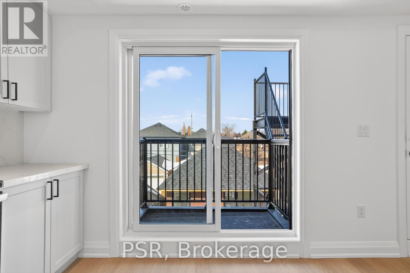 B - 218 Aileen Avenue, Toronto, Ontario  M6M 1G4 - Photo 6 - W12970198