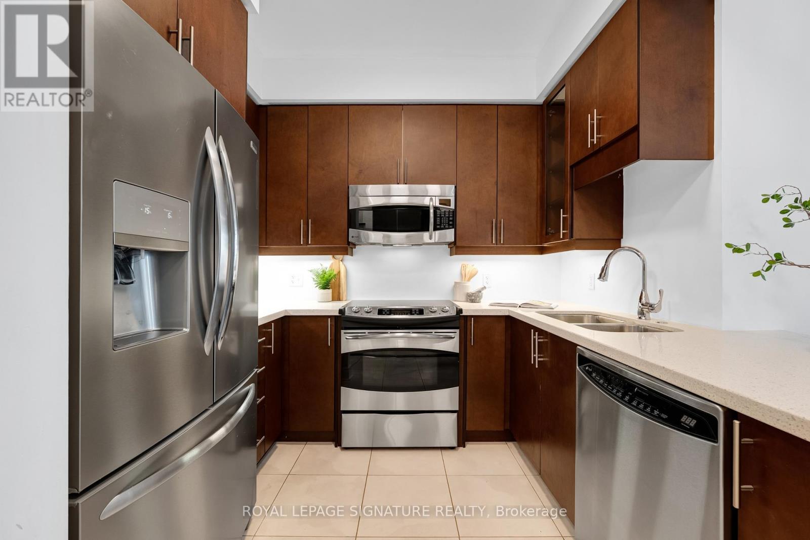 Lph6 - 1910 Lake Shore Boulevard W, Toronto, Ontario  M6S 1A2 - Photo 15 - W12970224