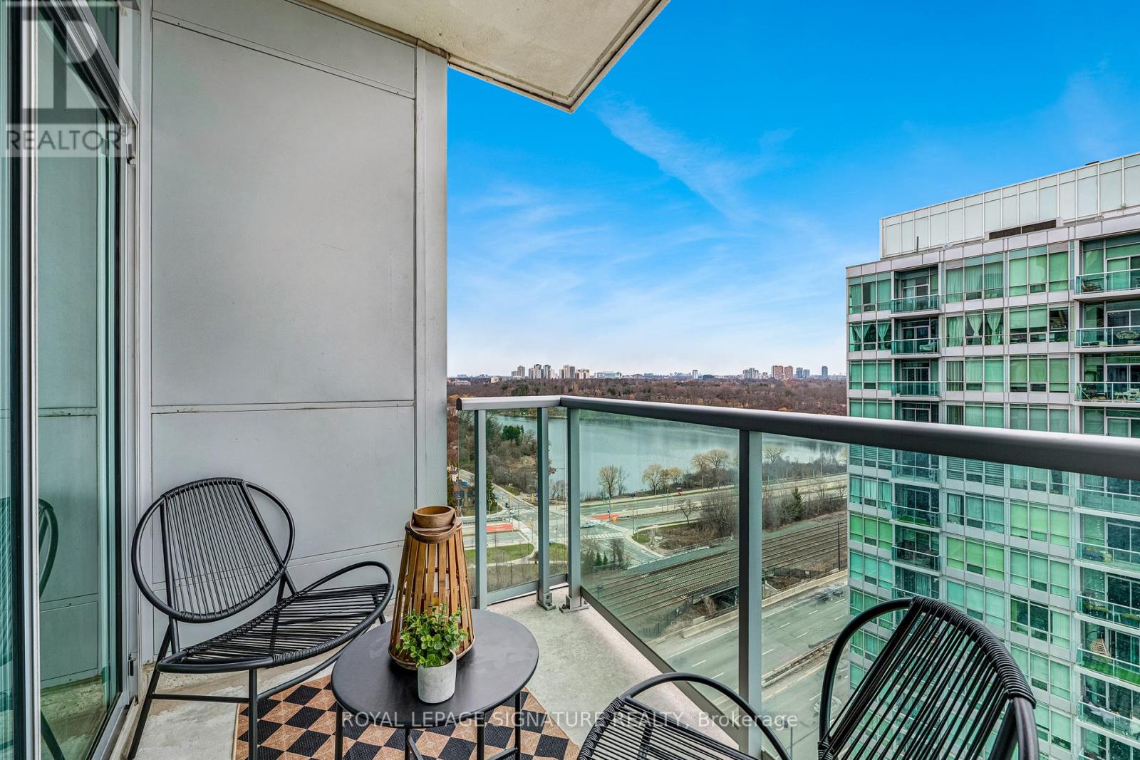 Lph6 - 1910 Lake Shore Boulevard W, Toronto, Ontario  M6S 1A2 - Photo 25 - W12970224