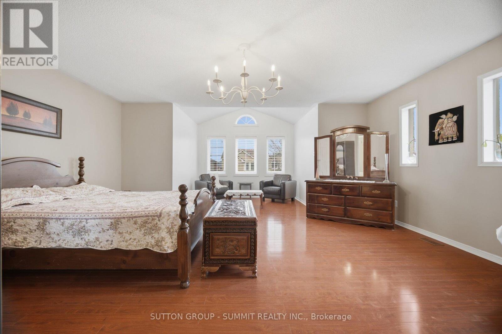 5387 Flatford Road, Mississauga, Ontario  L5V 1Y6 - Photo 12 - W12970286