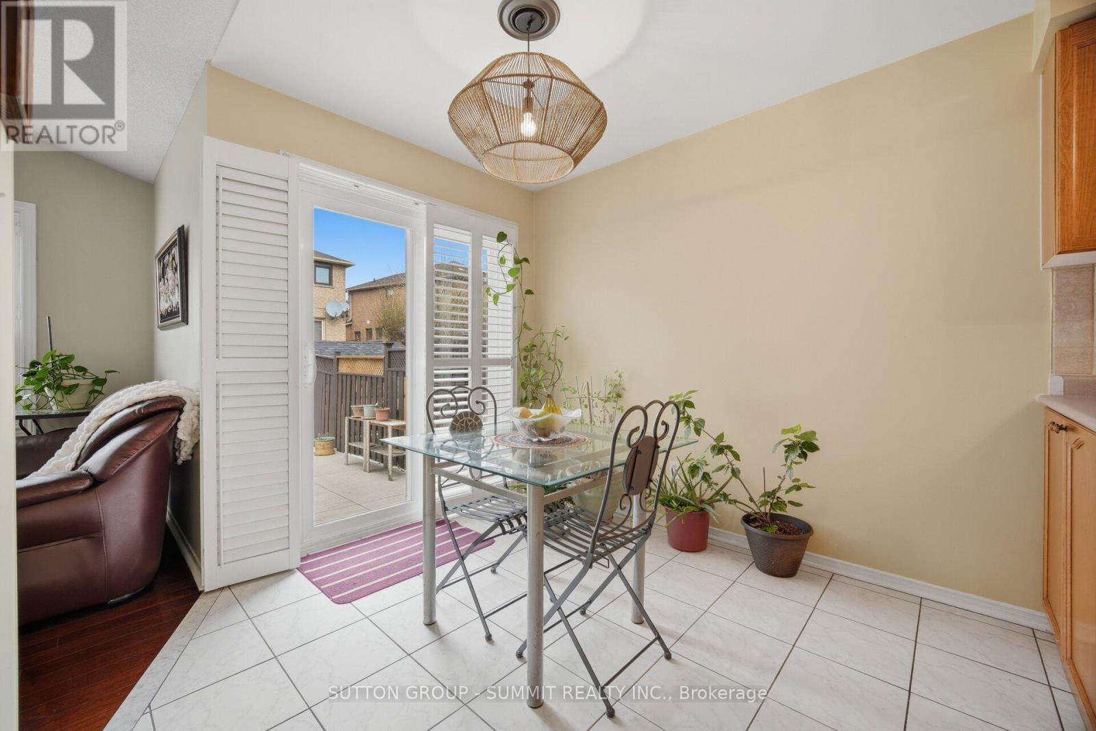 5387 Flatford Road, Mississauga, Ontario  L5V 1Y6 - Photo 6 - W12970286