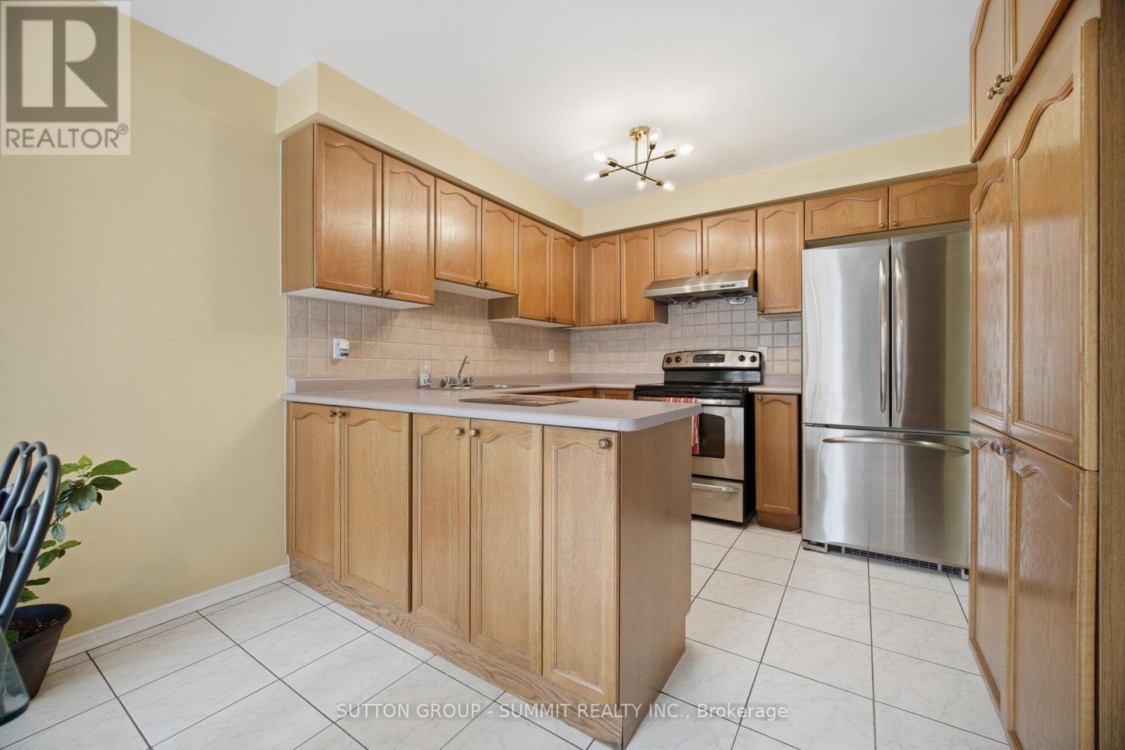 5387 Flatford Road, Mississauga, Ontario  L5V 1Y6 - Photo 8 - W12970286