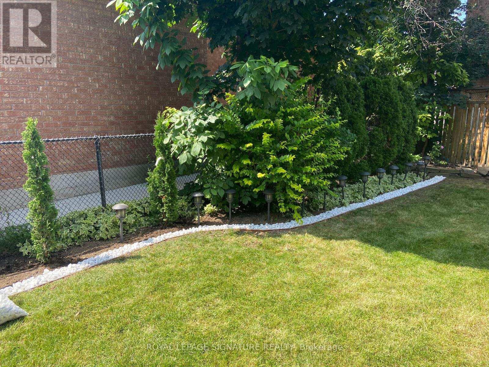 6141 Tenth Line W, Mississauga, Ontario  L5N 5S9 - Photo 25 - W12970306