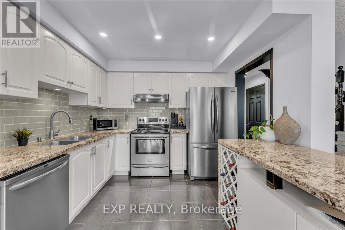 97 Winners Circle, Brampton (Northwest Sandalwood Parkway), Ontario  L7A 1M2 - Photo 12 - W12970318