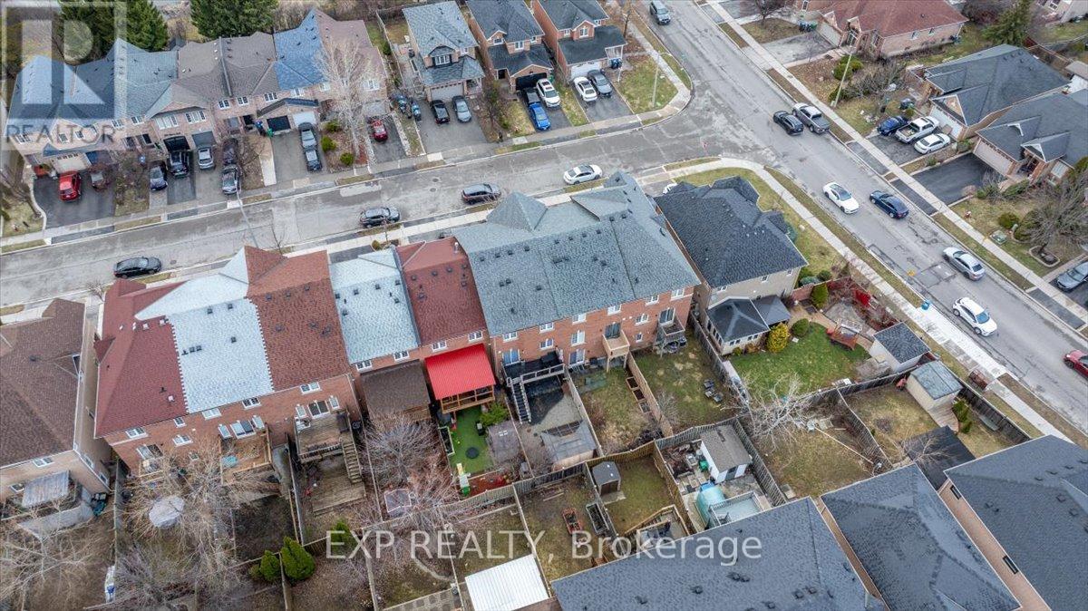 97 Winners Circle, Brampton (Northwest Sandalwood Parkway), Ontario  L7A 1M2 - Photo 48 - W12970318