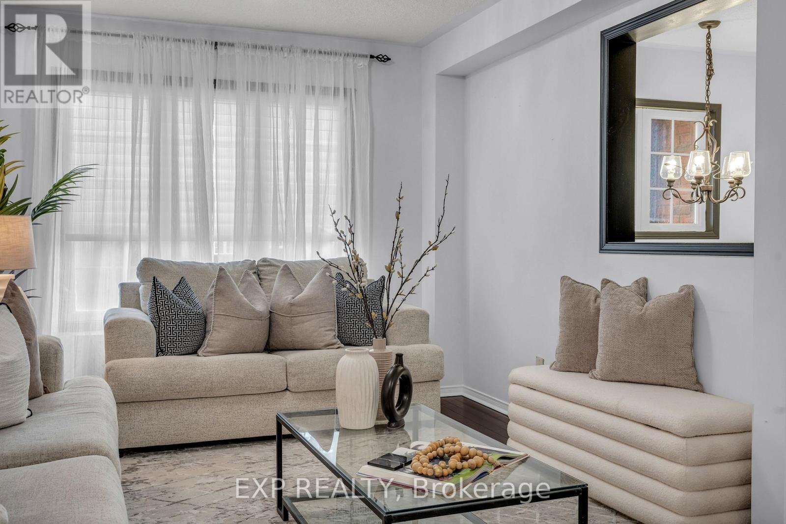 97 Winners Circle, Brampton (Northwest Sandalwood Parkway), Ontario  L7A 1M2 - Photo 5 - W12970318