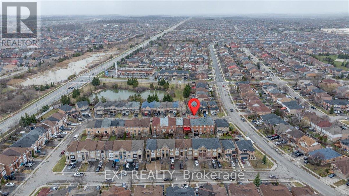 97 Winners Circle, Brampton (Northwest Sandalwood Parkway), Ontario  L7A 1M2 - Photo 50 - W12970318