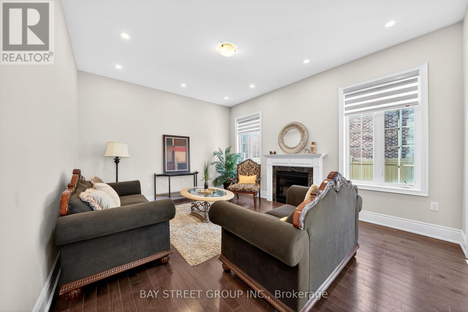 425 Threshing Mill Boulevard, Oakville, Ontario  L6H 0T4 - Photo 12 - W12970362