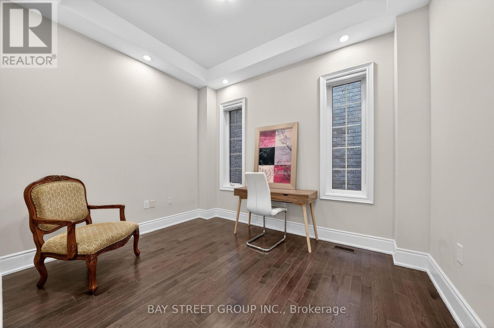 425 Threshing Mill Boulevard, Oakville, Ontario  L6H 0T4 - Photo 13 - W12970362