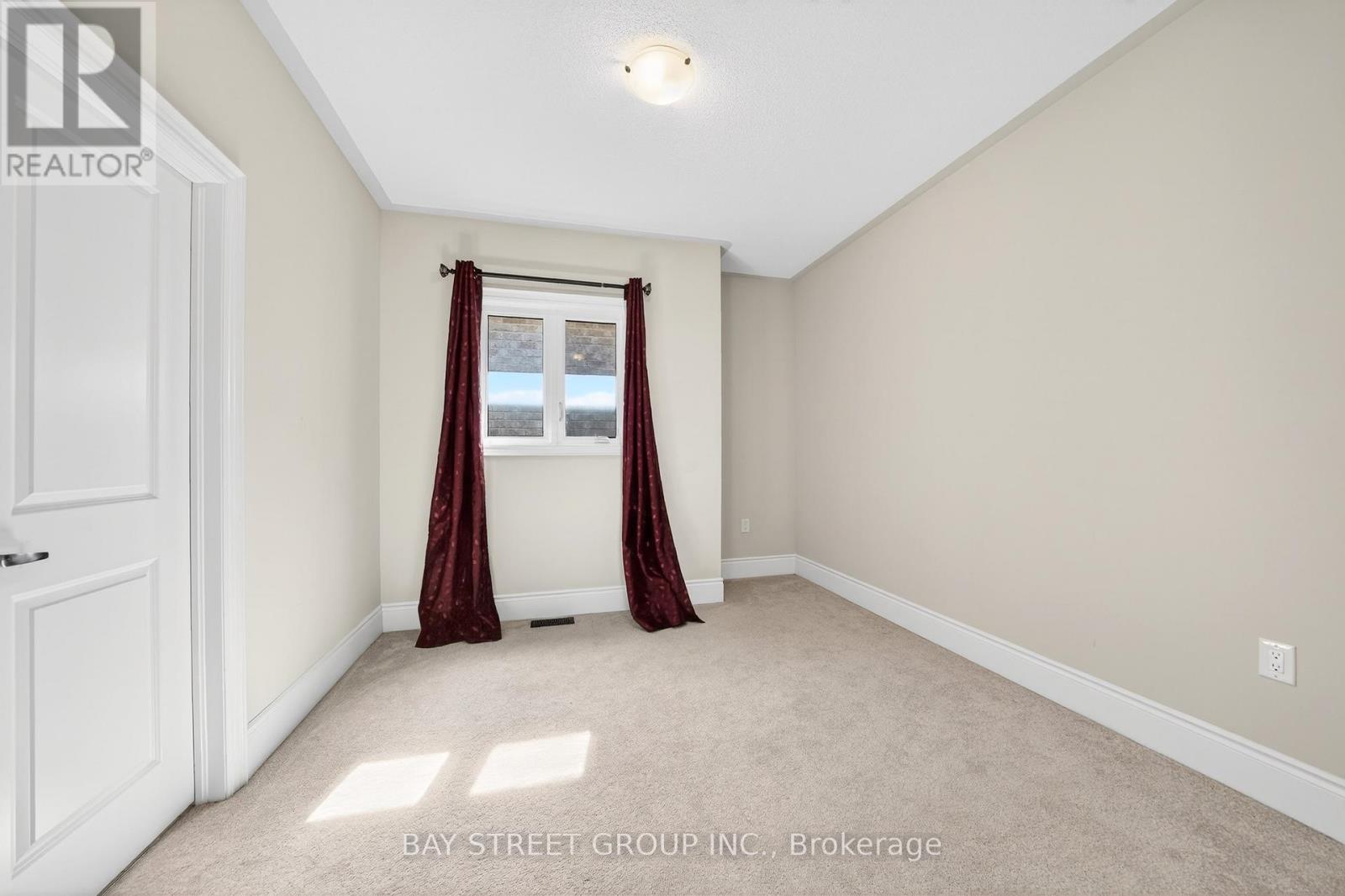 425 Threshing Mill Boulevard, Oakville, Ontario  L6H 0T4 - Photo 25 - W12970362