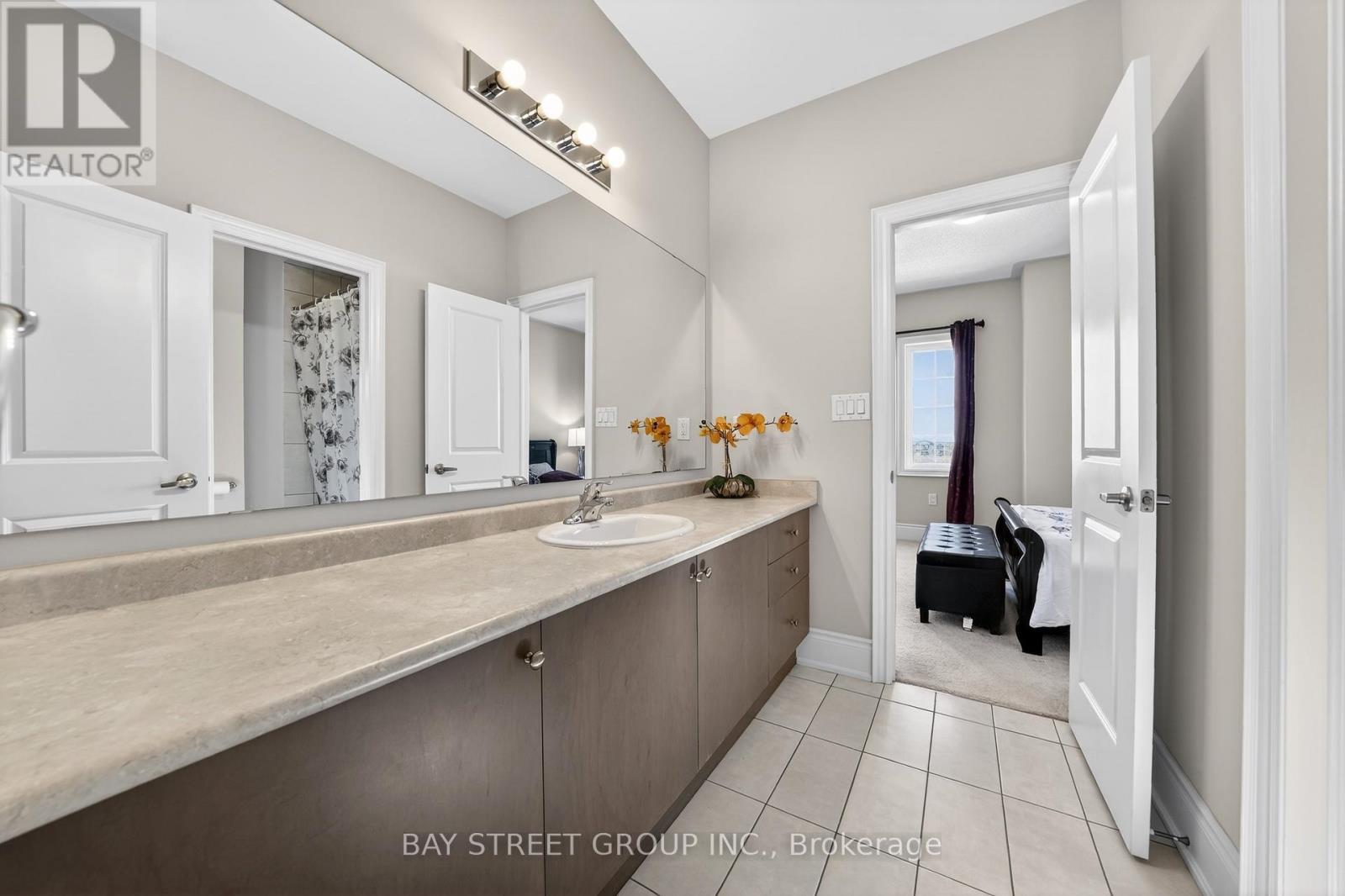 425 Threshing Mill Boulevard, Oakville, Ontario  L6H 0T4 - Photo 26 - W12970362