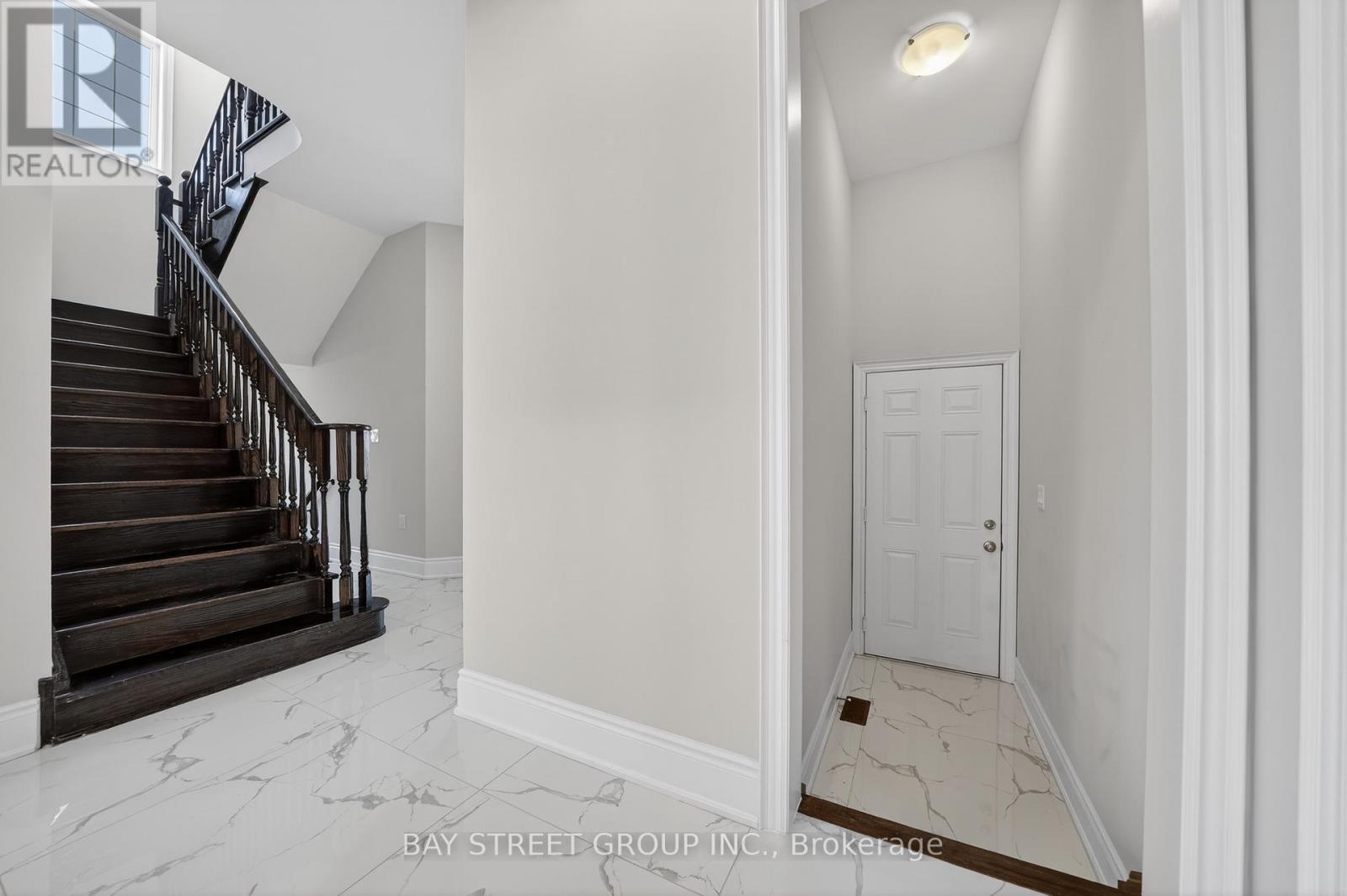 425 Threshing Mill Boulevard, Oakville, Ontario  L6H 0T4 - Photo 34 - W12970362