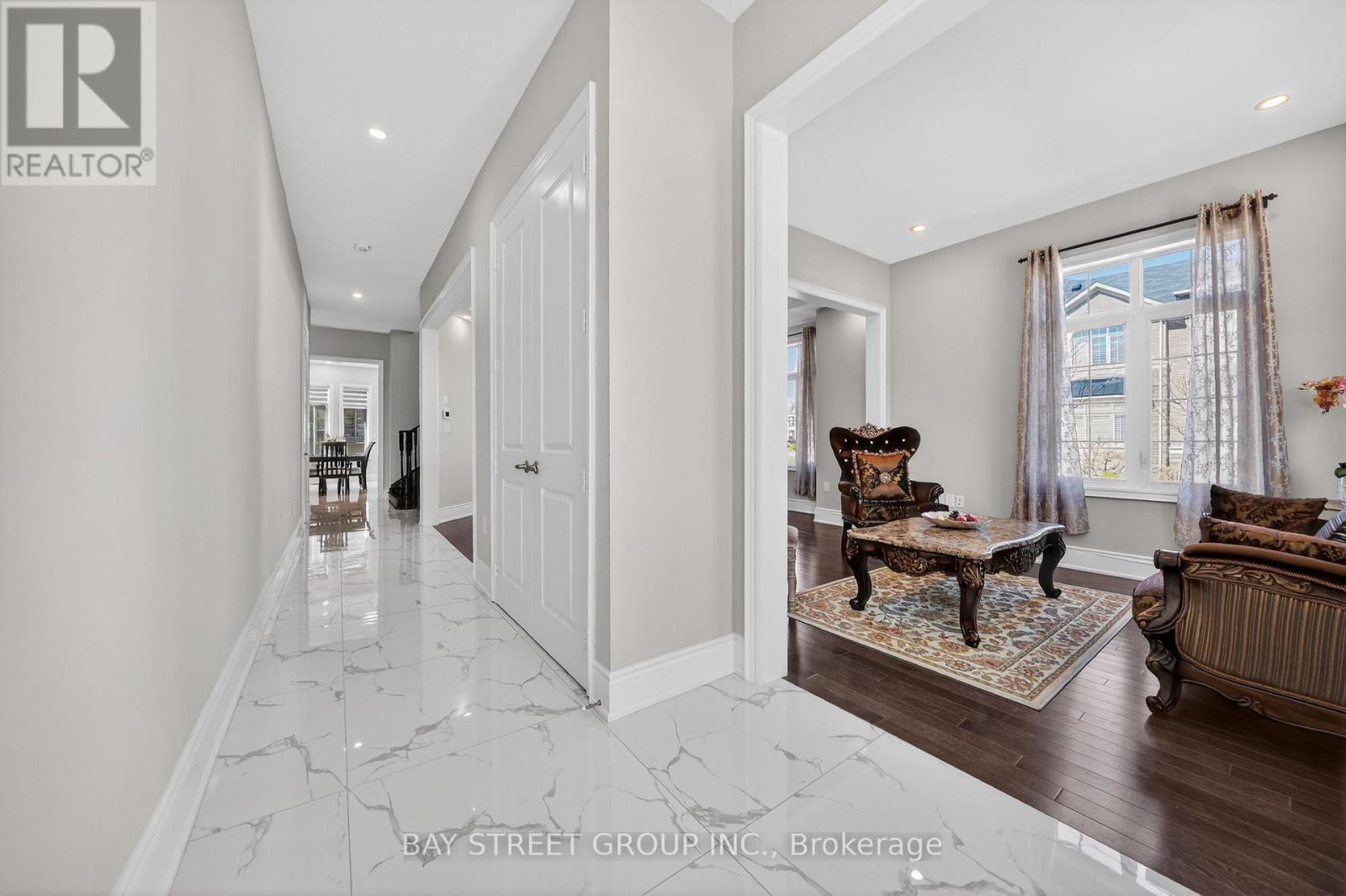 425 Threshing Mill Boulevard, Oakville, Ontario  L6H 0T4 - Photo 44 - W12970362