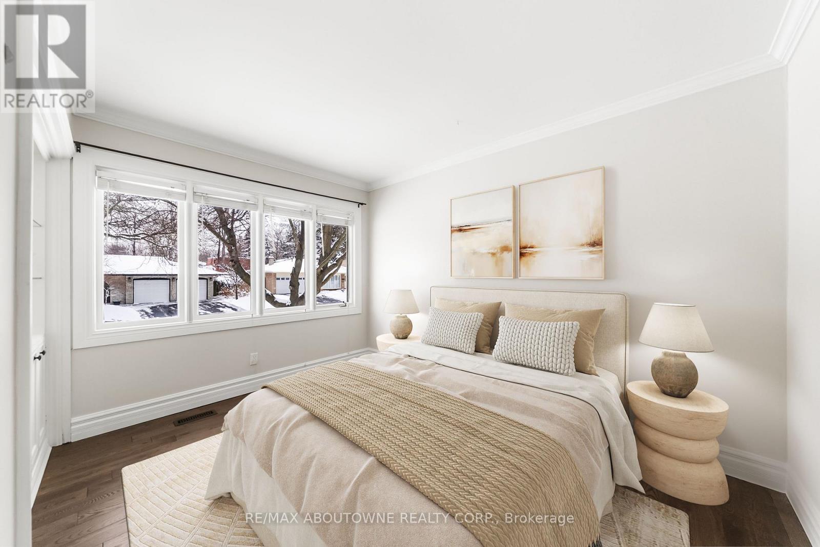 407 Canterbury Crescent, Oakville, Ontario  L6J 5K8 - Photo 12 - W12970384