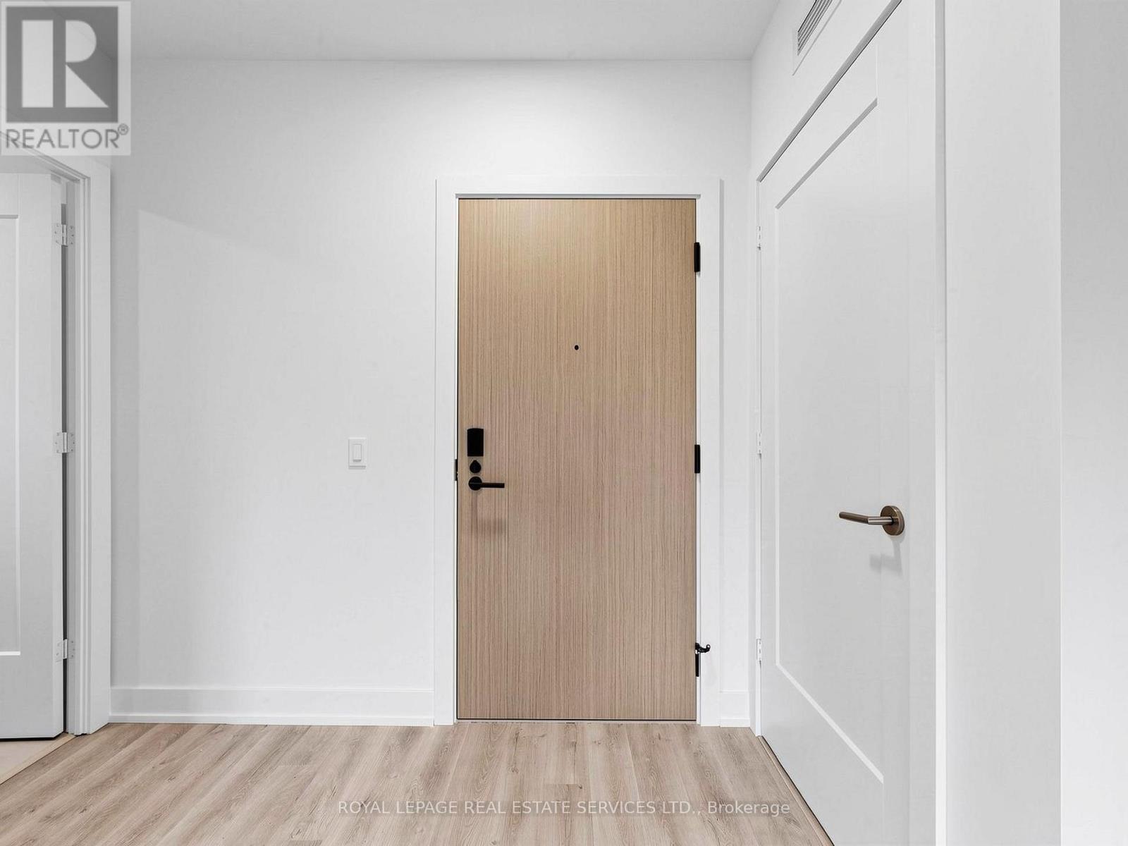 1210 - 25 Cordova Avenue, Toronto, Ontario  M9A 0E5 - Photo 9 - W12970390