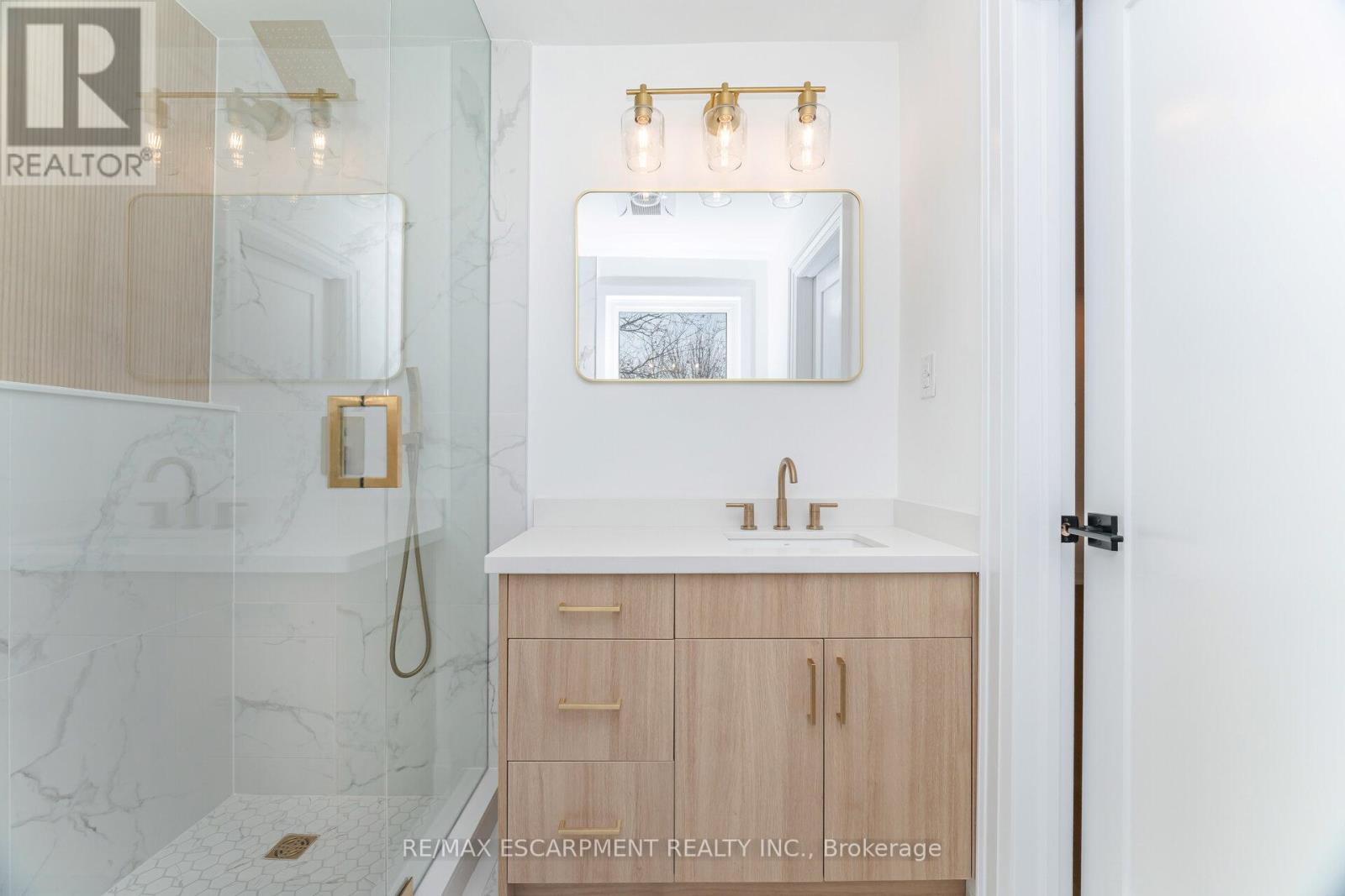 2276 Wyandotte Drive, Oakville, Ontario  L6L 2T5 - Photo 35 - W12970416