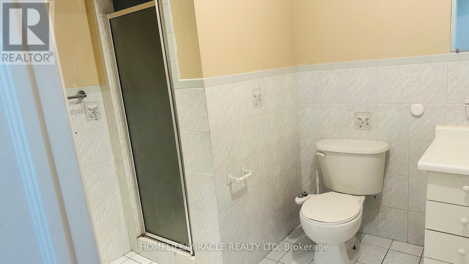 85 Harlow Crescent, Toronto, Ontario  M9V 2Y8 - Photo 27 - W12970456