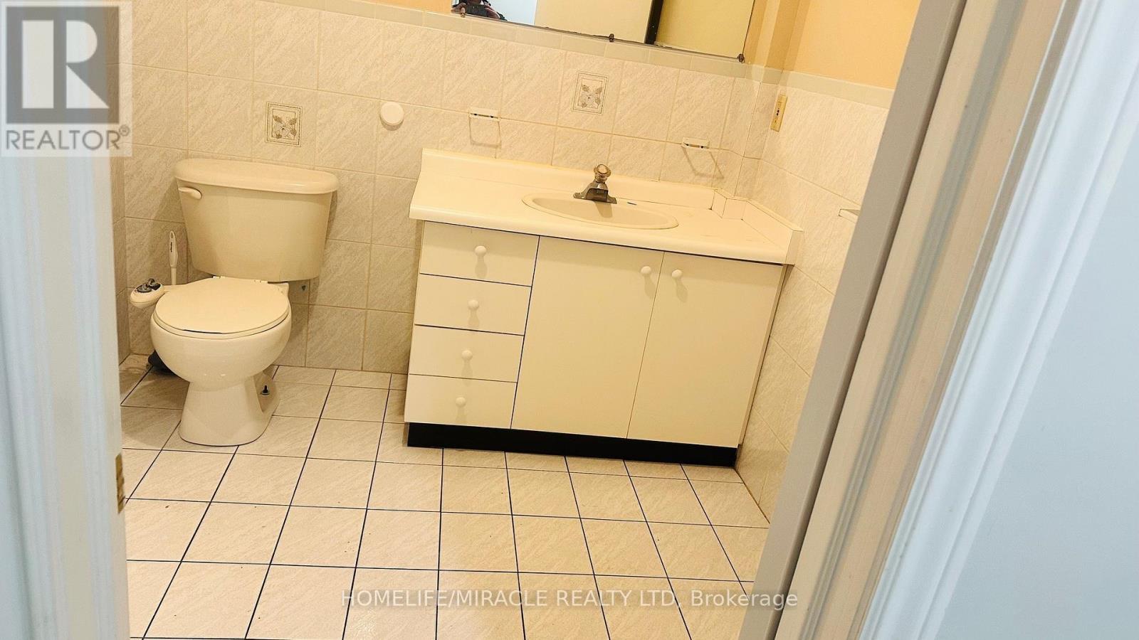 85 Harlow Crescent, Toronto, Ontario  M9V 2Y8 - Photo 28 - W12970456