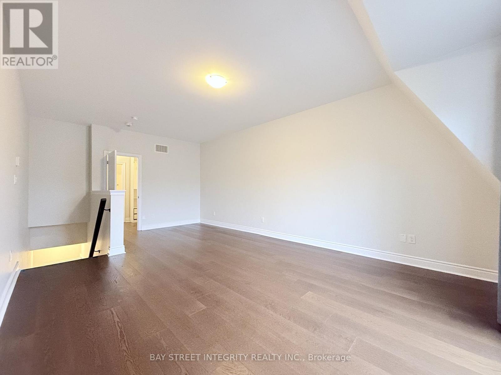 3 - 2160 Trafalgar Road, Oakville, Ontario  L6H 0N3 - Photo 17 - W12970480