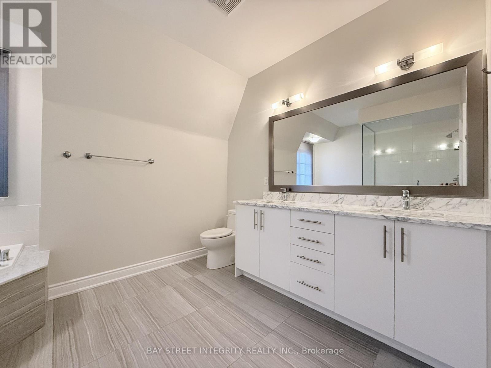 3 - 2160 Trafalgar Road, Oakville, Ontario  L6H 0N3 - Photo 22 - W12970480