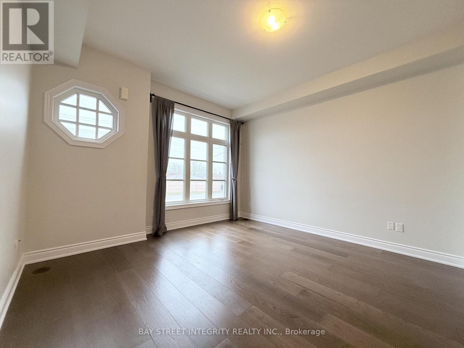 3 - 2160 Trafalgar Road, Oakville, Ontario  L6H 0N3 - Photo 5 - W12970480