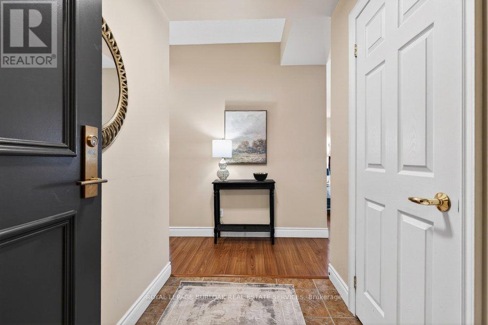 412 - 399 Elizabeth Street, Burlington (Brant), Ontario  L7R 0A4 - Photo 4 - W12970498