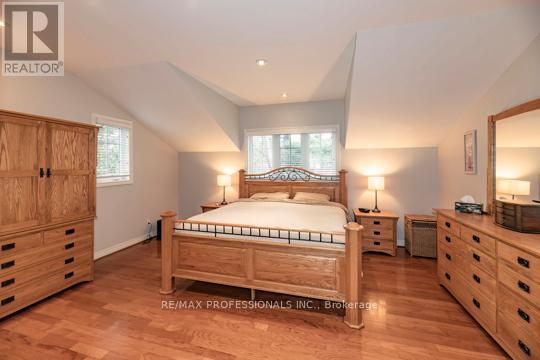 202 Radley Road, Mississauga, Ontario  L5G 2R7 - Photo 20 - W12970592