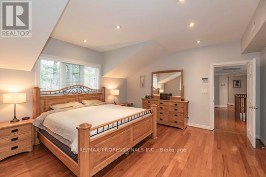 202 Radley Road, Mississauga, Ontario  L5G 2R7 - Photo 21 - W12970592