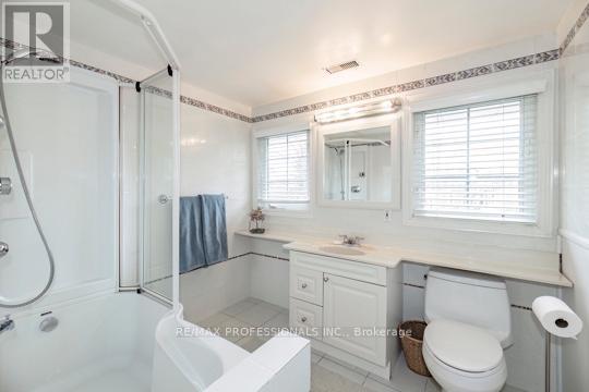 202 Radley Road, Mississauga, Ontario  L5G 2R7 - Photo 28 - W12970592