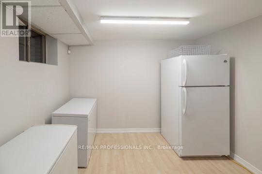 202 Radley Road, Mississauga, Ontario  L5G 2R7 - Photo 31 - W12970592