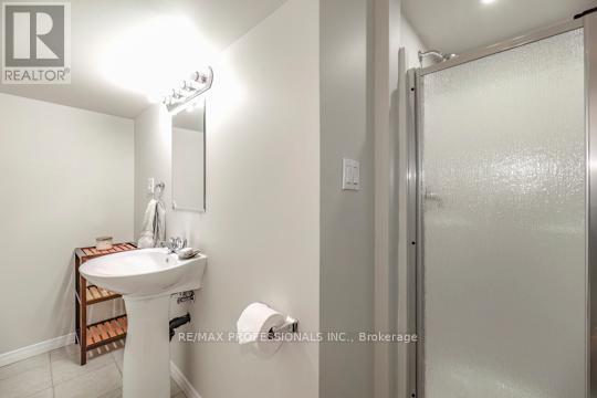 202 Radley Road, Mississauga, Ontario  L5G 2R7 - Photo 33 - W12970592