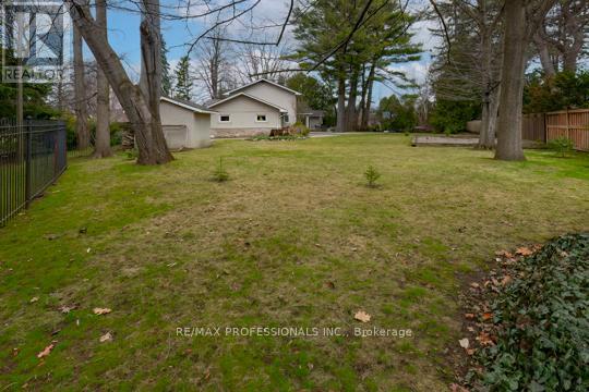 202 Radley Road, Mississauga, Ontario  L5G 2R7 - Photo 36 - W12970592
