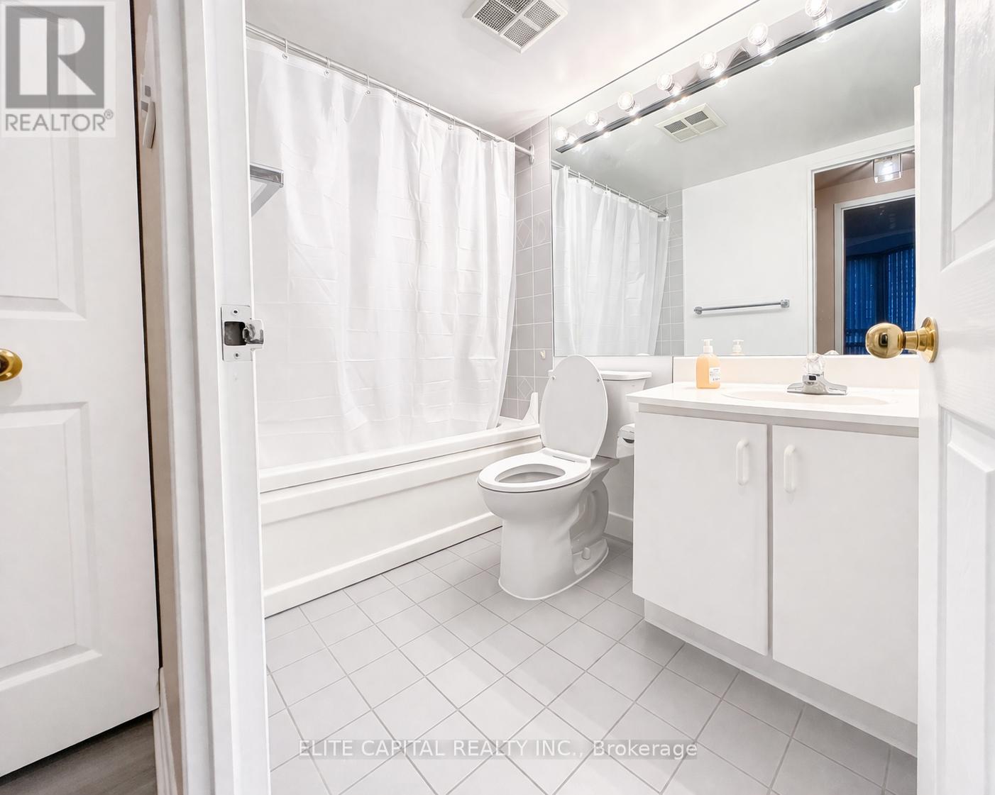 1205 - 3605 Kariya Drive, Mississauga, Ontario  L5B 3J4 - Photo 4 - W12970594