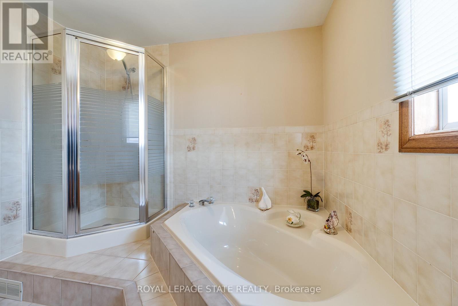 137 National Drive, Hamilton (Gershome), Ontario  L8G 5B3 - Photo 38 - X12969770