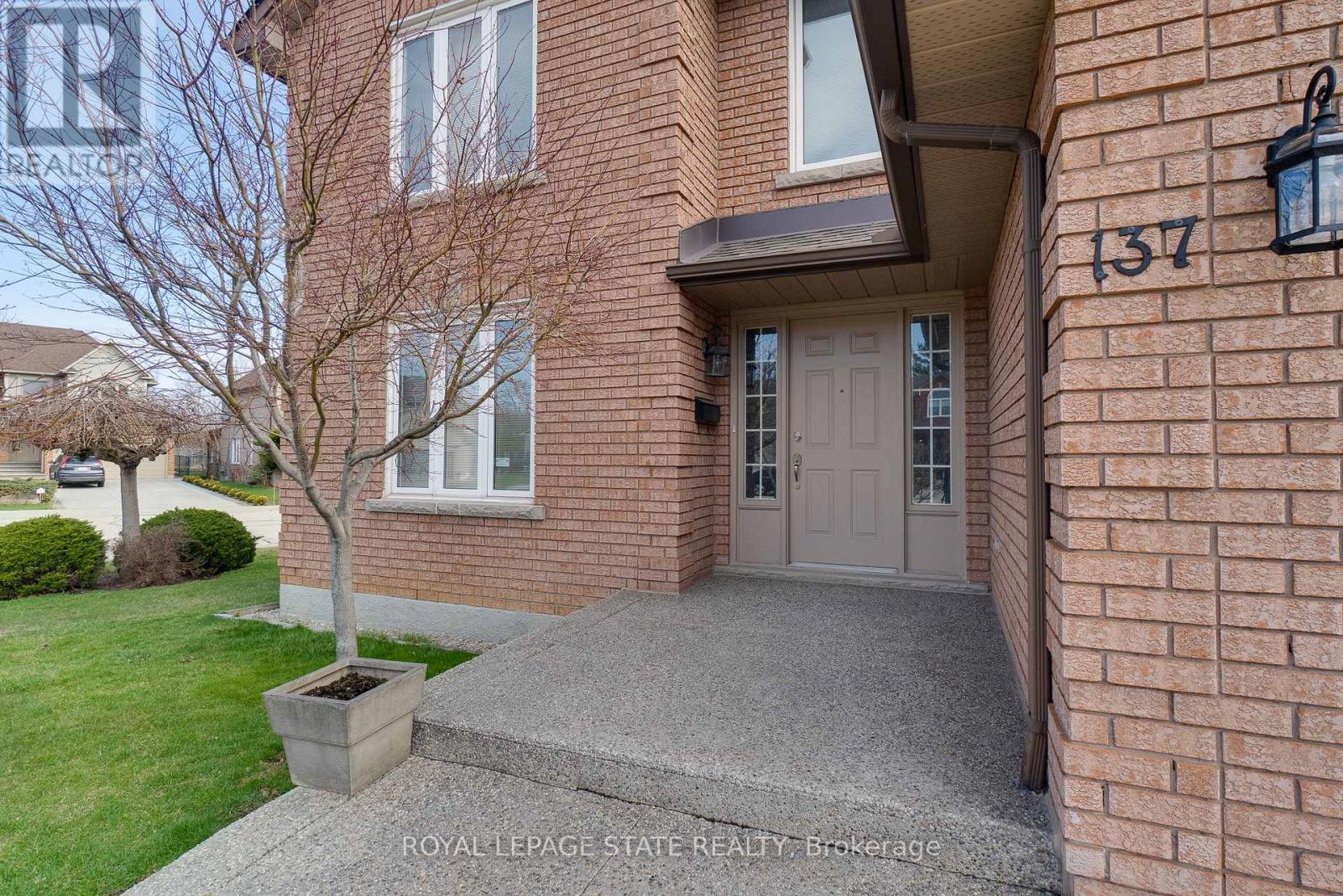 137 National Drive, Hamilton (Gershome), Ontario  L8G 5B3 - Photo 10 - X12969770