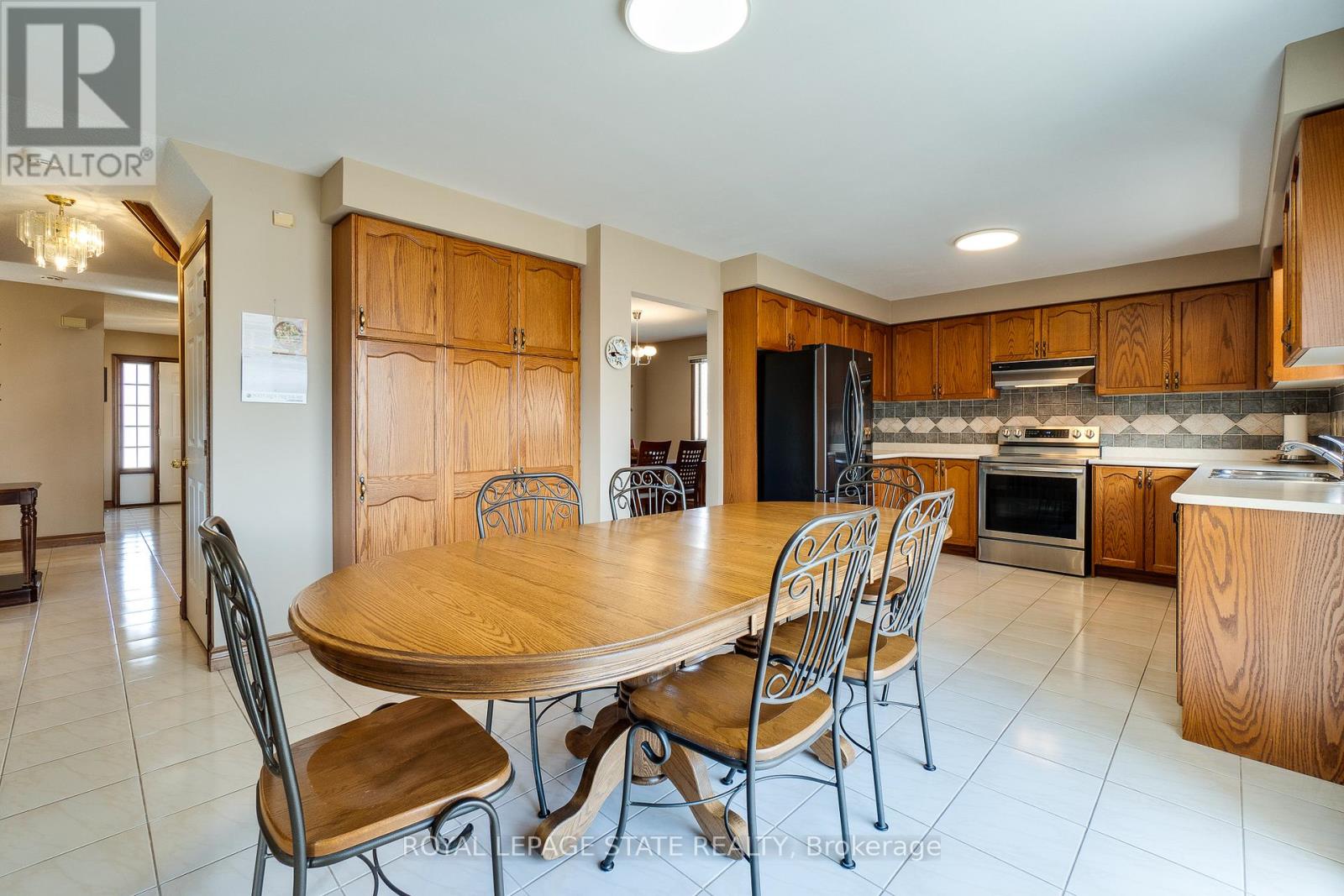 137 National Drive, Hamilton (Gershome), Ontario  L8G 5B3 - Photo 23 - X12969770