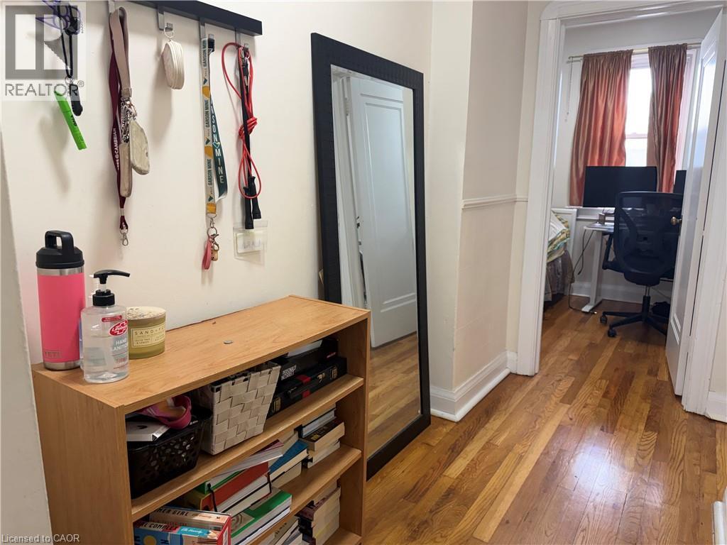 2712 Lake Shore Boulevard W Unit# Upper, Etobicoke, Ontario  M8V 1G8 - Photo 3 - 40818306