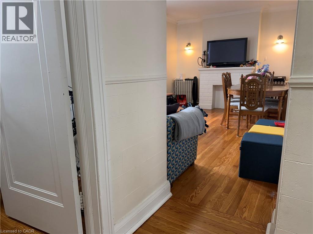 2712 Lake Shore Boulevard W Unit# Upper, Etobicoke, Ontario  M8V 1G8 - Photo 4 - 40818306