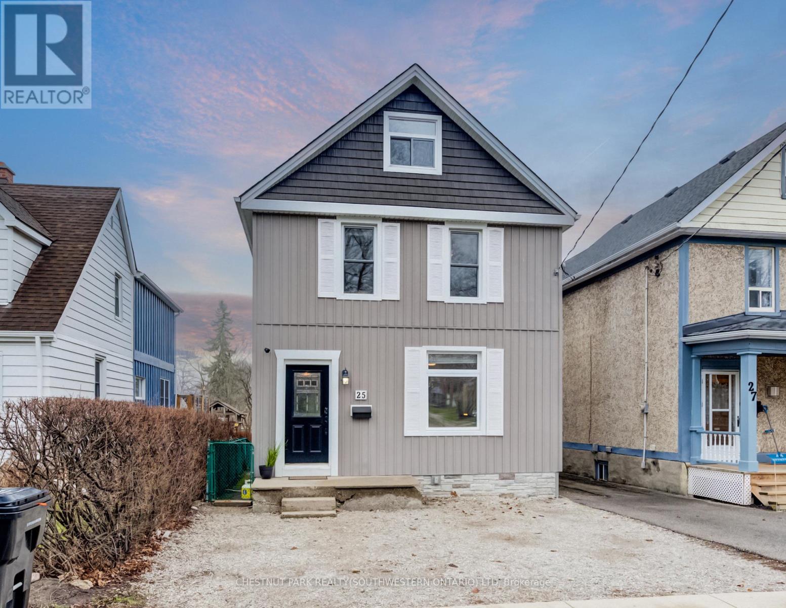 25 JOHN STREET, Cambridge, Ontario