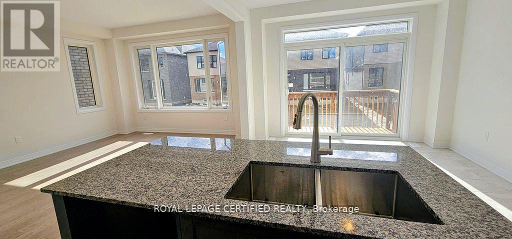 104 Soules Square, Hamilton, Ontario  L0R 1C0 - Photo 3 - X12970310