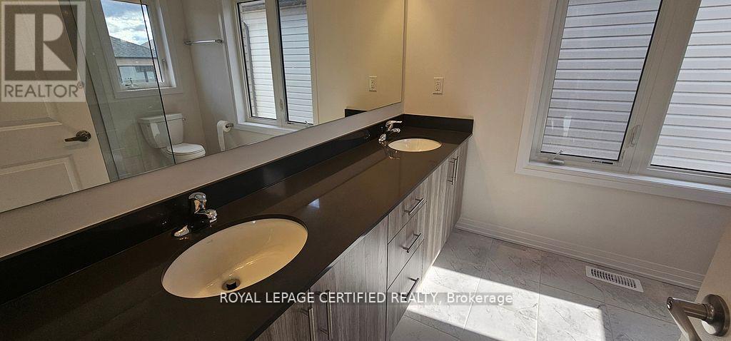 104 Soules Square, Hamilton, Ontario  L0R 1C0 - Photo 8 - X12970310