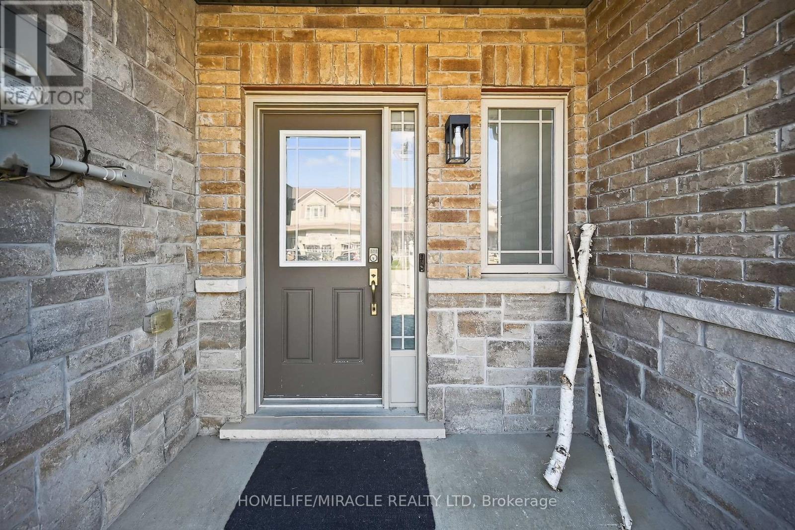 149 Kinsman Drive, Hamilton, Ontario  L0R 1C0 - Photo 2 - X12970376