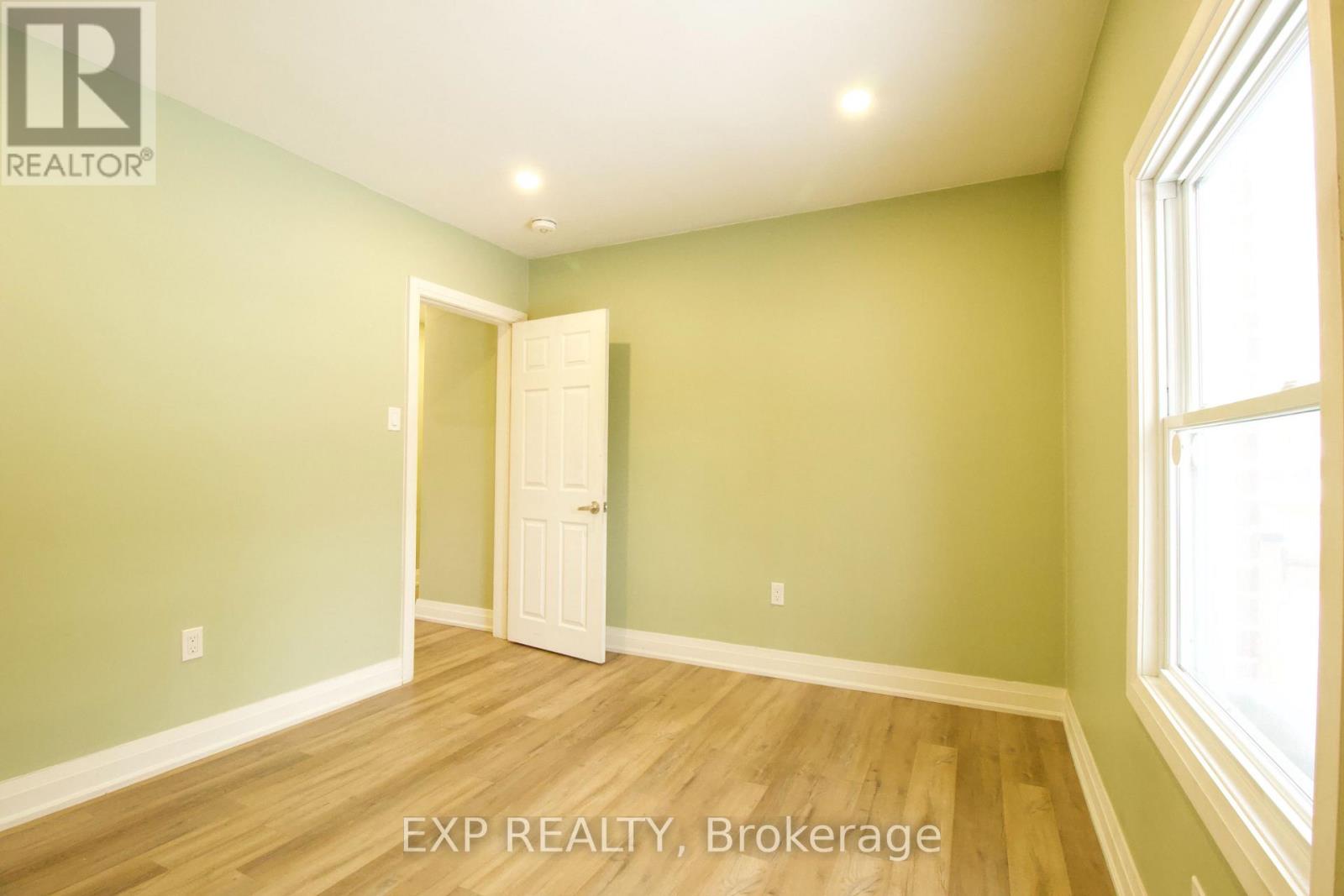 Main Floor - 1243 Langmuir Avenue, London East, Ontario N5W 2G2 - Photo 12 - X12970436