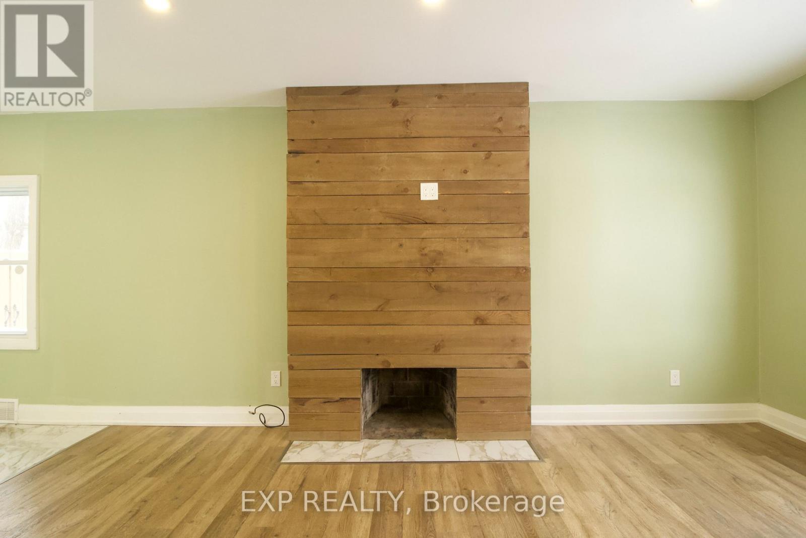 Main Floor - 1243 Langmuir Avenue, London East, Ontario N5W 2G2 - Photo 4 - X12970436