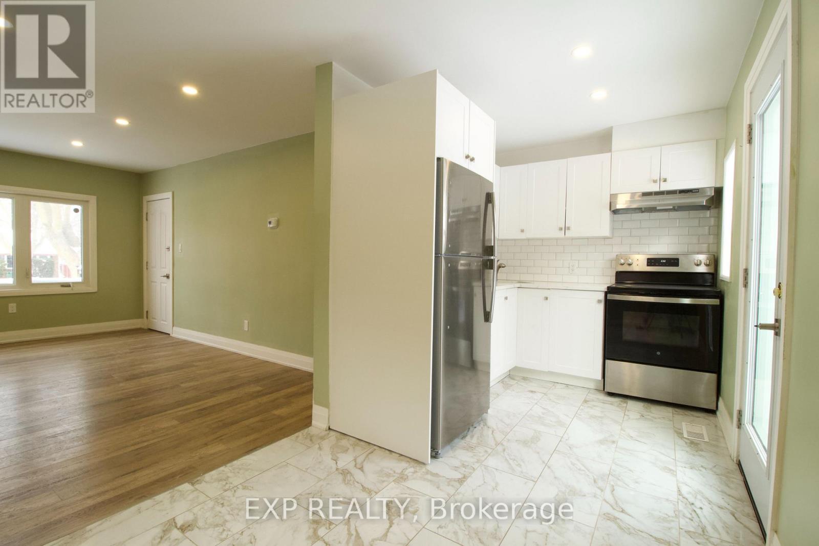 Main Floor - 1243 Langmuir Avenue, London East, Ontario N5W 2G2 - Photo 7 - X12970436