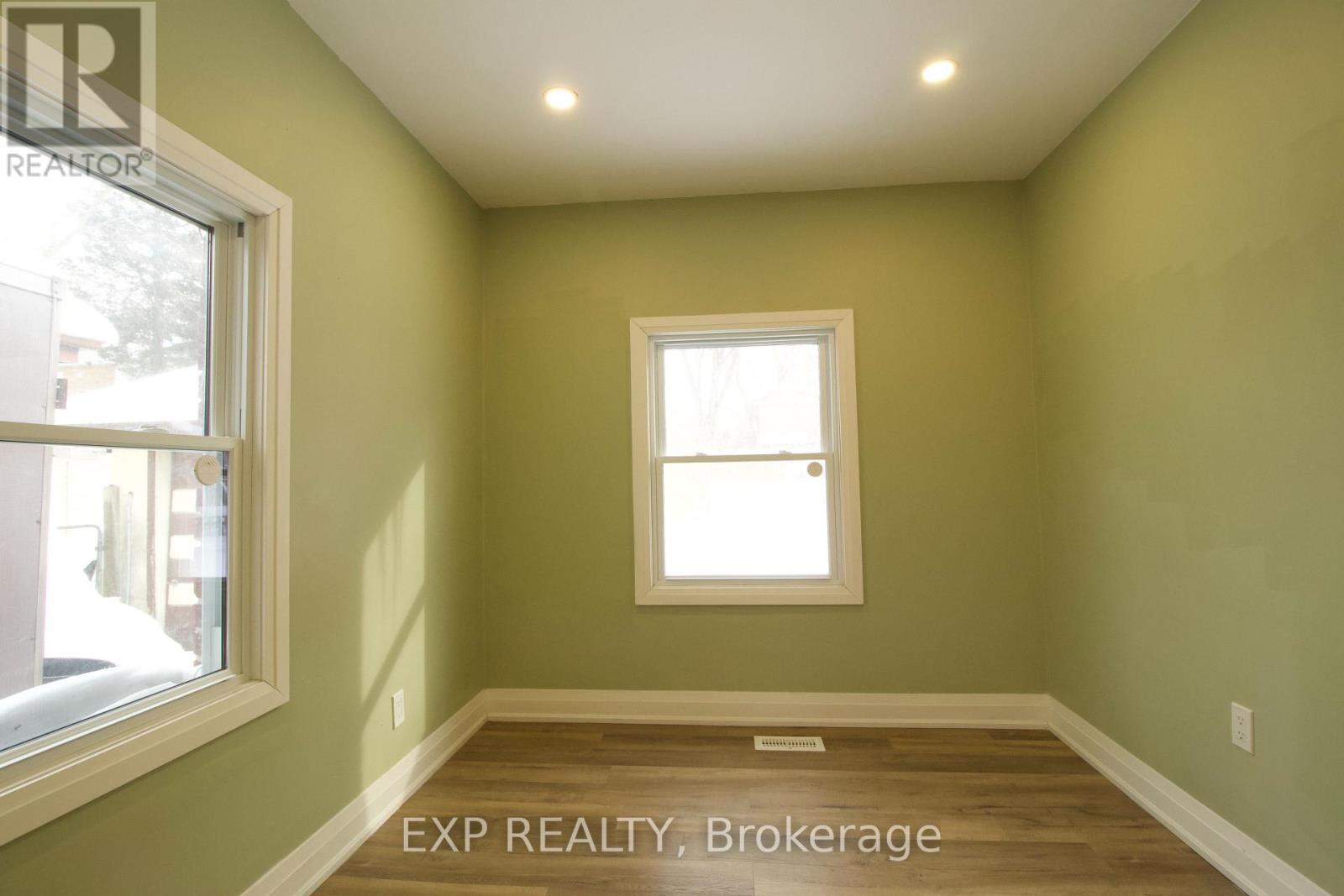 Main Floor - 1243 Langmuir Avenue, London East, Ontario N5W 2G2 - Photo 9 - X12970436