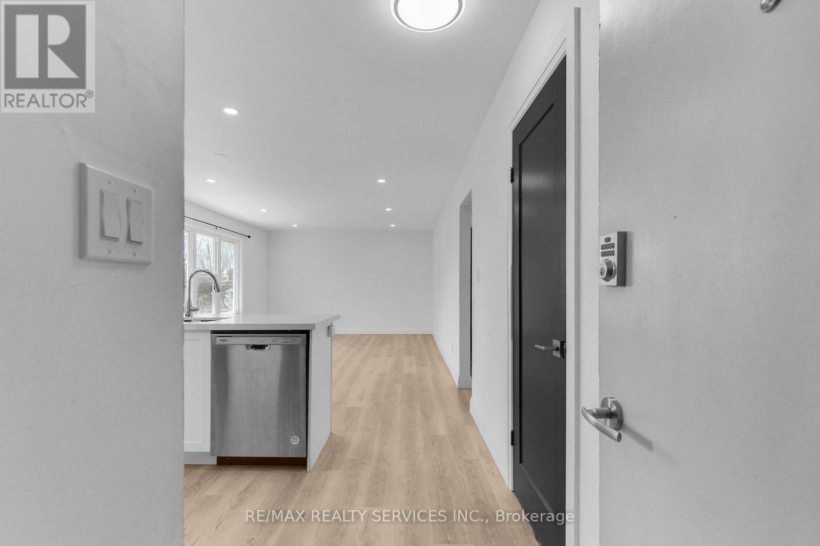 7 - 51 Dundas Street E, Brantford, Ontario  N3R 1R6 - Photo 3 - X12970490